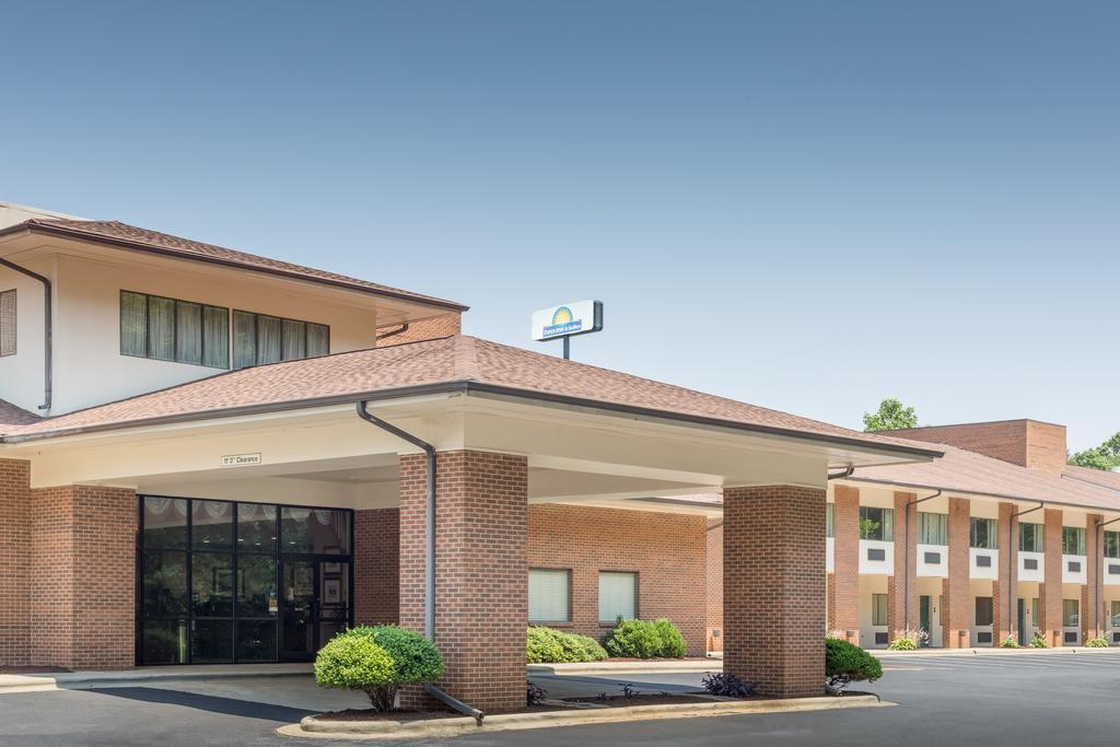 Days Inn By Wyndham Lexington Eksteriør billede